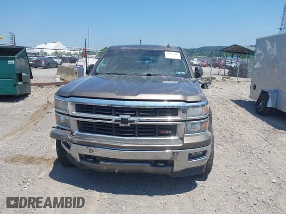 ✅ 2014 Chevrolet Silverado 1500 LT • VIN: 1GCUKREC1EF195422 • Lot: 42053307. Wystawiony na IAAI z przebiegiem 151 391 mil. Bezpłatny archiwum sprzedaży aukcyjnych z USA i szczegółowy raport historii pojazdu na DreamBid. Zdjęcie 12.