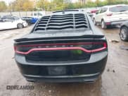 ✅ 2017 Dodge Charger SXT • VIN: 2C3CDXJG1HH538336 • Lot: 43580606. Wystawiony na IAAI z przebiegiem 153 308 mil. Bezpłatny archiwum sprzedaży aukcyjnych z USA i szczegółowy raport historii pojazdu na DreamBid. Zdjęcie 17.