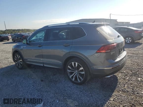 ✅ 2020 Volkswagen Tiguan SEL Premium R-Line • VIN: 3VV4B7AX8LM150490 • Лот: 72205814. Опубликован ранее на Copart с пробегом 22 997 миль. Бесплатный доступ к архиву аукционных продаж из США и подробный отчёт об истории автомобиля на DreamBid. Изображение 2.