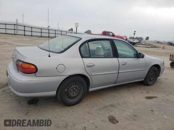 2000 Chevrolet Malibu z VIN 1G1ND52J2Y6192357, wystawiony jako Copart lot #84332024 z przebiegiem 104 324 mil mil oraz Szkoda całkowita • Salvage title. Historia ofert i sprzedaży dostępna na DreamBid. Obrazek 3.