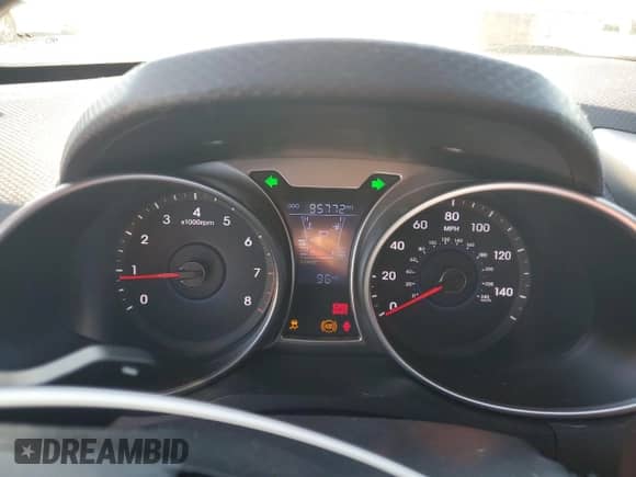 ✅ 2013 Hyundai Veloster RE:MIX • VIN: KMHTC6AD4DU127949 • Лот: 56993075. Размещён на Copart с пробегом 95 772 миль миль. Получите бесплатный доступ к архиву аукционных продаж из США и посмотрите подробный отчёт об истории автомобиля на DreamBid. Изображение 9.