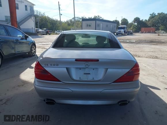 ✅ 2005 Mercedes-Benz SL 500 • VIN: WDBSK75F45F091432 • Lot: 43846588. Wystawiony na IAAI z przebiegiem Nie podano. Bezpłatny archiwum sprzedaży aukcyjnych z USA i szczegółowy raport historii pojazdu na DreamBid. Zdjęcie 16.