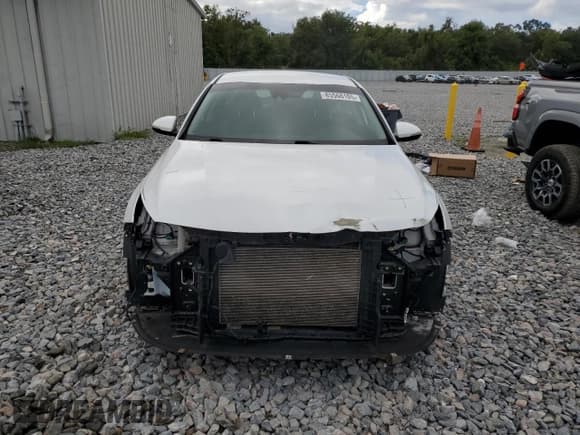 ✅ 2020 Kia Optima S • VIN: 5XXGT4L3XLG412738 • Lot: 85568105. Listed on Copart with 116,182 mi. Free auction sales archive from the USA and detailed vehicle history report at DreamBid. Image 5.