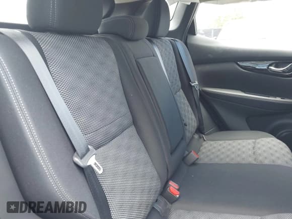 ✅ 2017 Nissan Rogue SV • VIN: JN1BJ1CP2HW013252 • Лот: 42149937. Опубликован ранее на IAAI с пробегом 18 186 миль. Бесплатный доступ к архиву аукционных продаж из США и подробный отчёт об истории автомобиля на DreamBid. Изображение 8.