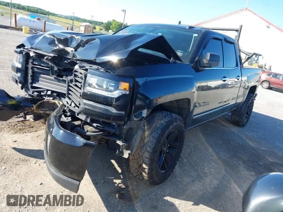 ✅ 2018 Chevrolet Silverado 1500 LTZ • VIN: 1GCVKSEC5JZ143845 • Lot: 42392639. Wystawiony na IAAI z przebiegiem 112 958 mil. Bezpłatny archiwum sprzedaży aukcyjnych z USA i szczegółowy raport historii pojazdu na DreamBid. Zdjęcie 2.