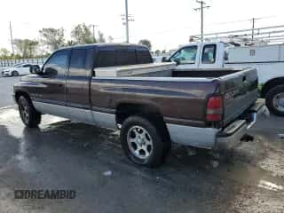 1998 Dodge 1500 z VIN 1B7HC13Y9WJ164965, wystawiony jako Copart lot #80208924 z przebiegiem Nie podano mil oraz Nie do naprawy • Non repairable. Historia ofert i sprzedaży dostępna na DreamBid. Obrazek 2.