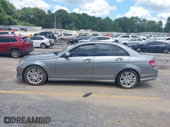✅ 2009 Mercedes-Benz C 300 Sport • VIN: WDDGF54X59R051705 • Lot: 42501724. Listed on IAAI with 246,704 mi. Free auction sales archive from the USA and detailed vehicle history report at DreamBid. Image 13.