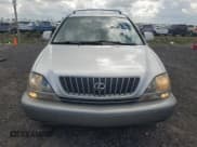 ✅ 1999 Lexus RX 300 • VIN: JT6GF10U7X0019264 • Лот: 85141815. Опубликован ранее на Copart с пробегом 143 087 миль. Бесплатный доступ к архиву аукционных продаж из США и подробный отчёт об истории автомобиля на DreamBid. Изображение 5.