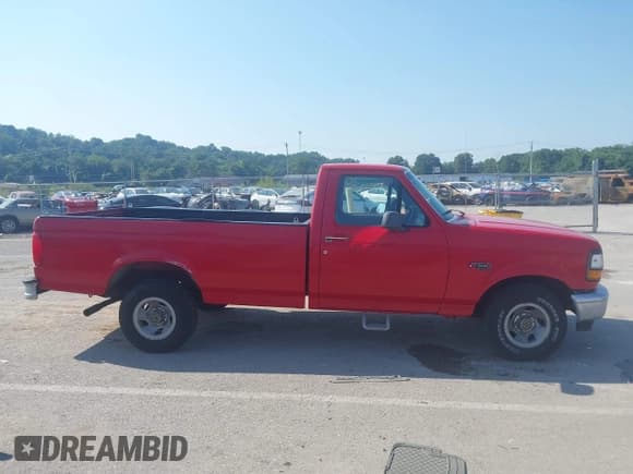 ✅ 1996 Ford F-150 • VIN: 1FTEF15Y0TLB76073 • Lot: 42994913. Listed on IAAI with 50,728 mi. Free auction sales archive from the USA and detailed vehicle history report at DreamBid. Image 13.