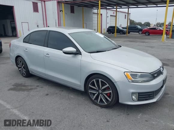 ✅ 2012 Volkswagen Jetta Autobahn • VIN: 3VW4A7AJ1CM450205 • Lot: 42421504. Listed on IAAI with 130,602 mi. Free auction sales archive from the USA and detailed vehicle history report at DreamBid. Image 1.