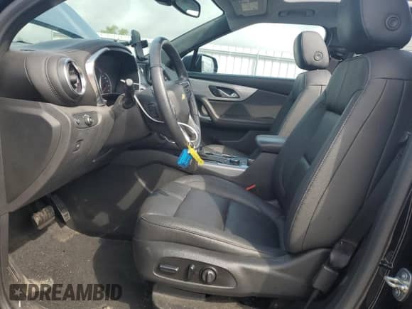 2021 Chevrolet Blazer LT z VIN 3GNKBJR44MS533568, wystawiony jako Copart lot #74927554 z przebiegiem 47 873 mil mil oraz Nie do naprawy • Non repairable. Historia ofert i sprzedaży dostępna na DreamBid. Obrazek 7.