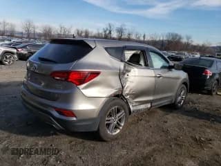 ✅ 2017 Hyundai Santa Fe 2.4L • VIN: 5XYZTDLB0HG389263 • Лот: 72108742. Опубликован ранее на Copart с пробегом 136 176 миль. Бесплатный доступ к архиву аукционных продаж из США и подробный отчёт об истории автомобиля на DreamBid. Изображение 3.