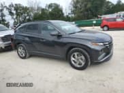 ✅ 2022 Hyundai Tucson SEL • VIN: 5NMJB3AE5NH045825 • Lot: 79861644. Wystawiony na Copart z przebiegiem 56 956 mil. Bezpłatny archiwum sprzedaży aukcyjnych z USA i szczegółowy raport historii pojazdu na DreamBid. Zdjęcie 4.