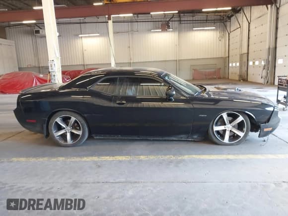 ✅ 2014 Dodge Challenger R/T 100th Anniversary Appearance • VIN: 2C3CDYBT4EH281993 • Lot: 42687365. Listed on IAAI with 86,928 mi. Free auction sales archive from the USA and detailed vehicle history report at DreamBid. Image 14.