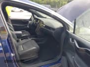 ✅ 2018 Tesla Model X 75D • VIN: 5YJXCDE20JF103722 • Лот: 43091191. Опубликован ранее на IAAI с пробегом 129 510 миль. Бесплатный доступ к архиву аукционных продаж из США и подробный отчёт об истории автомобиля на DreamBid. Изображение 5.