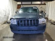 ✅ 2007 Jeep Grand Cherokee Laredo • VIN: 1J8GR48K37C567189 • Lot: 90425145. Wystawiony na Copart z przebiegiem 195 911 mil. Bezpłatny archiwum sprzedaży aukcyjnych z USA i szczegółowy raport historii pojazdu na DreamBid. Zdjęcie 5.