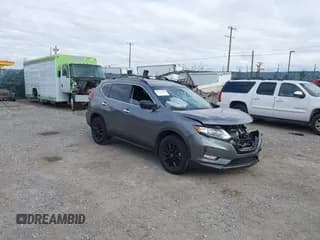 ✅ 2018 Nissan Rogue SV • VIN: 5N1AT2MV1JC721243 • Лот: 43557815. Опубликован ранее на IAAI с пробегом 45 705 миль. Бесплатный доступ к архиву аукционных продаж из США и подробный отчёт об истории автомобиля на DreamBid. Изображение 1.
