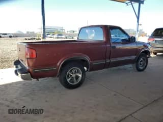 ✅ 1998 Chevrolet S-10 LS • VIN: 1GCCS144XWK243452 • Лот: 80875764. Опубликован ранее на Copart с пробегом 141 363 миль. Бесплатный доступ к архиву аукционных продаж из США и подробный отчёт об истории автомобиля на DreamBid. Изображение 3.