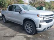 ✅ 2021 Chevrolet Silverado 1500 RST • VIN: 1GCUYEED6MZ305068 • Lot: 43660539. Wystawiony na IAAI z przebiegiem 56 550 mil. Bezpłatny archiwum sprzedaży aukcyjnych z USA i szczegółowy raport historii pojazdu na DreamBid. Zdjęcie 1.