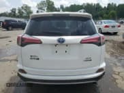 ✅ 2018 Toyota RAV4 Hybrid LE Plus • VIN: JTMRJREV0JD168468 • Lot: 65137795. Wystawiony na Copart z przebiegiem 328 614 mil. Bezpłatny archiwum sprzedaży aukcyjnych z USA i szczegółowy raport historii pojazdu na DreamBid. Zdjęcie 6.