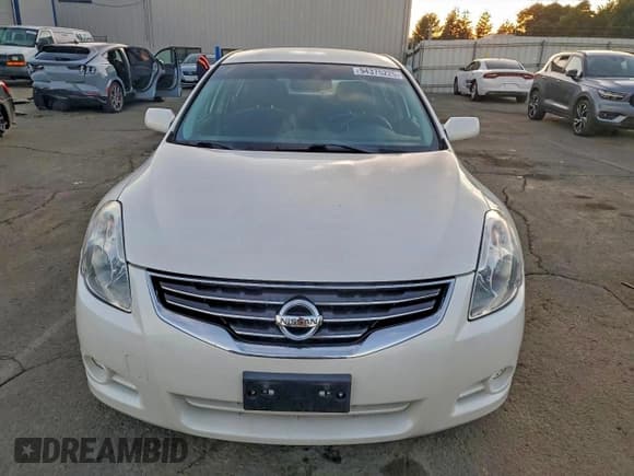 ✅ 2012 Nissan Altima SL • VIN: 1N4AL2AP9CC141516 • Лот: 94375225. Опубликован ранее на Copart с пробегом 147 775 миль. Бесплатный доступ к архиву аукционных продаж из США и подробный отчёт об истории автомобиля на DreamBid. Изображение 5.