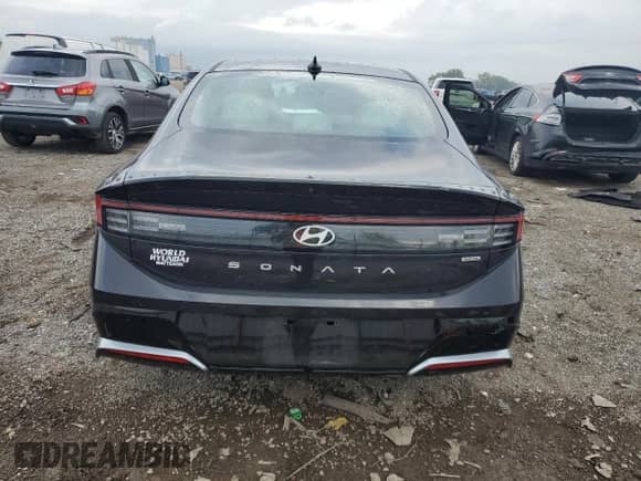 2024 Hyundai Sonata SEL z VIN KMHL34JJ6RA098618, wystawiony jako Copart lot #81702885 z przebiegiem 8 183 mil mil oraz Szkoda całkowita • Salvage title. Historia ofert i sprzedaży dostępna na DreamBid. Obrazek 6.