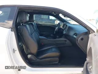 ✅ 2017 Dodge Challenger SXT • VIN: 2C3CDZAG5HH640055 • Lot: 43592589. Wystawiony na IAAI z przebiegiem 127 512 mil. Bezpłatny archiwum sprzedaży aukcyjnych z USA i szczegółowy raport historii pojazdu na DreamBid. Zdjęcie 5.