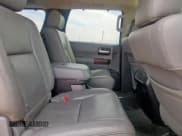 ✅ 2012 Toyota Sequoia Platinum • VIN: 5TDYY5G13CS039724 • Lot: 67545505. Wystawiony na Copart z przebiegiem 189 905 mil. Bezpłatny archiwum sprzedaży aukcyjnych z USA i szczegółowy raport historii pojazdu na DreamBid. Zdjęcie 11.