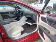 ✅ 2017 Lincoln Continental Reserve • VIN: 1LN6L9RP3H5601340 • Lot: 43227383. Wystawiony na IAAI z przebiegiem 95 681 mil. Bezpłatny archiwum sprzedaży aukcyjnych z USA i szczegółowy raport historii pojazdu na DreamBid. Zdjęcie 5.