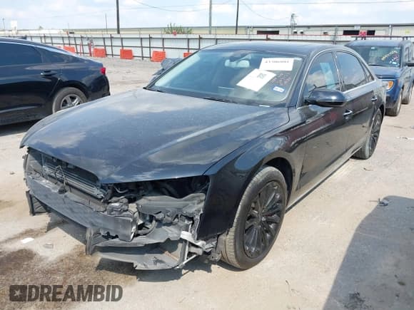 ✅ 2013 Audi A8 4.0L • VIN: WAUR2AFD7DN020673 • Lot: 43306801. Wystawiony na IAAI z przebiegiem 134 121 mil. Bezpłatny archiwum sprzedaży aukcyjnych z USA i szczegółowy raport historii pojazdu na DreamBid. Zdjęcie 2.