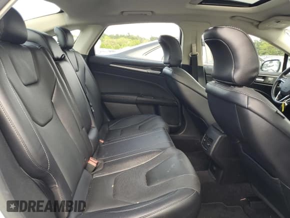 ✅ 2017 Ford Fusion Titanium • VIN: 3FA6P0D97HR173482 • Lot: 56623655. Listed on Copart with 85,086 mi. Free auction sales archive from the USA and detailed vehicle history report at DreamBid. Image 10.