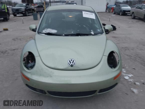 ✅ 2010 Volkswagen Beetle • VIN: 3VWPG3AG8AM009970 • Lot: 43865986. Listed on IAAI with 152,861 mi. Free auction sales archive from the USA and detailed vehicle history report at DreamBid. Image 6.