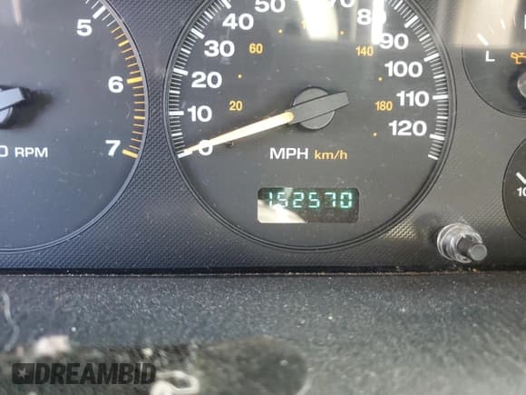 ✅ 2002 Jeep Grand Cherokee Laredo • VIN: 1J4GW48N22C194448 • Lot: 53296255. Listed on Copart with 152,570 mi. Free auction sales archive from the USA and detailed vehicle history report at DreamBid. Image 9.