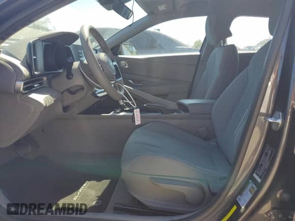 ✅ 2023 Hyundai Elantra SEL • VIN: 5NPLM4AG8PH093139 • Лот: 86434255. Размещён на Copart с пробегом 77 590 миль миль. Получите бесплатный доступ к архиву аукционных продаж из США и посмотрите подробный отчёт об истории автомобиля на DreamBid. Изображение 7.