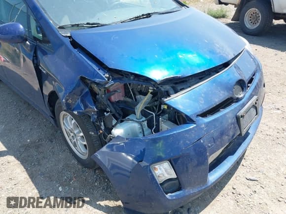 ✅ 2010 Toyota Prius III • VIN: JTDKN3DU3A0010449 • Лот: 42569752. Опубликован ранее на IAAI с пробегом 101 460 миль. Бесплатный доступ к архиву аукционных продаж из США и подробный отчёт об истории автомобиля на DreamBid. Изображение 6.