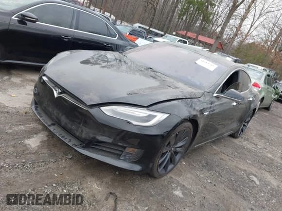 ✅ 2017 Tesla Model S 60 • VIN: 5YJSA1E1XHF205254 • Lot: 41619765. Listed on IAAI with 116,389 mi. Free auction sales archive from the USA and detailed vehicle history report at DreamBid. Image 2.