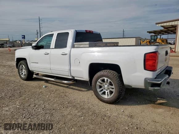 ✅ 2016 Chevrolet Silverado 1500 LT • VIN: 1GCRCREC5GZ292739 • Лот: 84628945. Опубликован ранее на Copart с пробегом 157 111 миль. Бесплатный доступ к архиву аукционных продаж из США и подробный отчёт об истории автомобиля на DreamBid. Изображение 2.