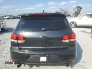 ✅ 2014 Volkswagen Golf GTI Wolfsburg Edition • VIN: WVWHD7AJXEW008893 • Lot: 93339125. Wystawiony na Copart z przebiegiem 118 979 mil. Bezpłatny archiwum sprzedaży aukcyjnych z USA i szczegółowy raport historii pojazdu na DreamBid. Zdjęcie 6.