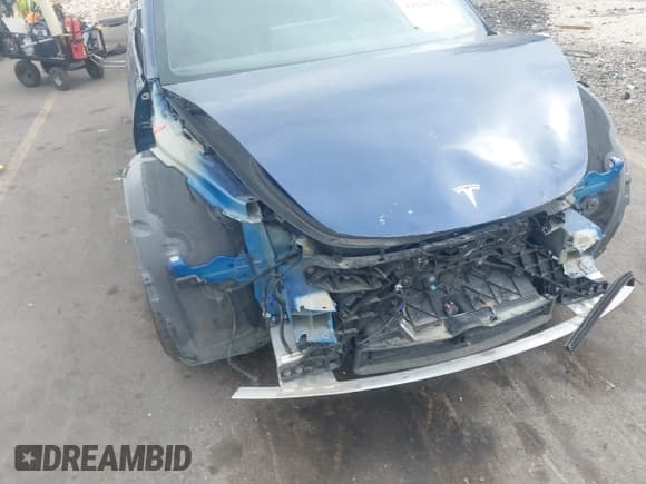 ✅ 2021 Tesla Model 3 Performance • VIN: 5YJ3E1EC0MF925358 • Lot: 43256518. Wystawiony na IAAI z przebiegiem 77 619 mil. Bezpłatny archiwum sprzedaży aukcyjnych z USA i szczegółowy raport historii pojazdu na DreamBid. Zdjęcie 20.