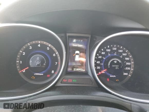 ✅ 2015 Hyundai Santa Fe Limited • VIN: 5XYZUDLA2FG258207 • Lot: 68584043. Listed on Copart with 214,993 mi. Free auction sales archive from the USA and detailed vehicle history report at DreamBid. Image 9.