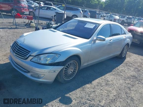 ✅ 2007 Mercedes-Benz S 550 • VIN: WDDNG86X37A100236 • Lot: 42628262. Listed on IAAI with 184,548 mi. Free auction sales archive from the USA and detailed vehicle history report at DreamBid. Image 2.