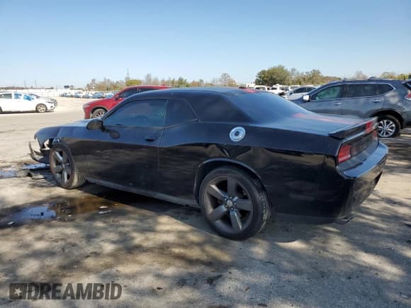 ✅ 2013 Dodge Challenger SXT • VIN: 2C3CDYAG5DH540672 • Lot: 88301915. Wystawiony na Copart z przebiegiem 201 384 mil. Bezpłatny archiwum sprzedaży aukcyjnych z USA i szczegółowy raport historii pojazdu na DreamBid. Zdjęcie 2.