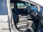 ✅ 2022 Chrysler Pacifica Hybrid Limited • VIN: 2C4RC1S79NR222225 • Лот: 41443021. Опубликован ранее на IAAI с пробегом 10 978 миль. Бесплатный доступ к архиву аукционных продаж из США и подробный отчёт об истории автомобиля на DreamBid. Изображение 5.