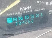 ✅ 1999 Chevrolet Silverado 1500 • VIN: 1GCEK19V3XE213381 • Лот: 42448020. Опубликован ранее на IAAI с пробегом 294 262 миль. Бесплатный доступ к архиву аукционных продаж из США и подробный отчёт об истории автомобиля на DreamBid. Изображение 15.