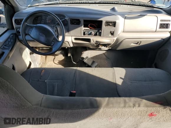 ✅ 1999 Ford F-250 XL • VIN: 1FTNW20S1XEC59482 • Lot: 82461864. Wystawiony na Copart z przebiegiem 185 962 mil. Bezpłatny archiwum sprzedaży aukcyjnych z USA i szczegółowy raport historii pojazdu na DreamBid. Zdjęcie 8.