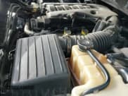 ✅ 2010 Dodge Challenger SE • VIN: 2B3CJ4DV3AH323593 • Lot: 41597617. Wystawiony na IAAI z przebiegiem 229 833 mil. Bezpłatny archiwum sprzedaży aukcyjnych z USA i szczegółowy raport historii pojazdu na DreamBid. Zdjęcie 19.