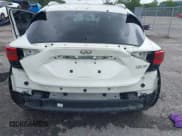 ✅ 2018 Infiniti QX30 Premium • VIN: SJKCH5CP0JA005056 • Лот: 42621579. Опубликован ранее на IAAI с пробегом 61 871 миль. Бесплатный доступ к архиву аукционных продаж из США и подробный отчёт об истории автомобиля на DreamBid. Изображение 6.