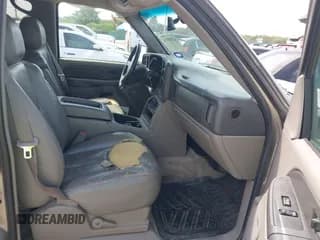 ✅ 2003 Chevrolet Suburban LS • VIN: 3GNEC16Z63G251802 • Лот: 42385974. Опубликован ранее на IAAI с пробегом Не указан. Бесплатный доступ к архиву аукционных продаж из США и подробный отчёт об истории автомобиля на DreamBid. Изображение 5.