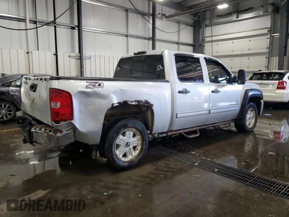✅ 2011 Chevrolet Silverado 1500 LT • VIN: 1GCPKSE36BF159578 • Lot: 73119894. Listed on Copart with 225,597 mi. Free auction sales archive from the USA and detailed vehicle history report at DreamBid. Image 3.