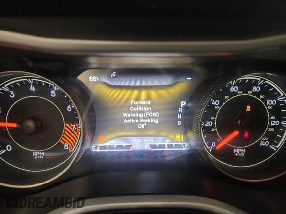 ✅ 2014 Jeep Cherokee Trailhawk • VIN: 1C4PJMBS9EW172520 • Lot: 85901385. Wystawiony na Copart z przebiegiem 159 978 mil. Bezpłatny archiwum sprzedaży aukcyjnych z USA i szczegółowy raport historii pojazdu na DreamBid. Zdjęcie 9.